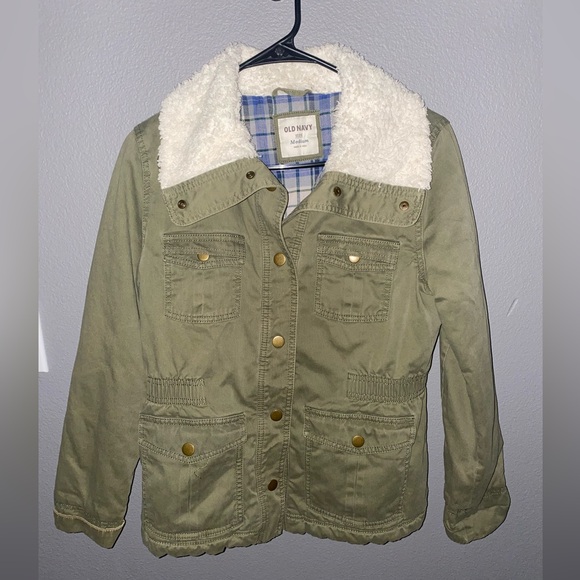 Old Navy Jackets & Blazers - Old Navy Size Medium Warm Coat Green w/ 4 pockets all snaps in working condition